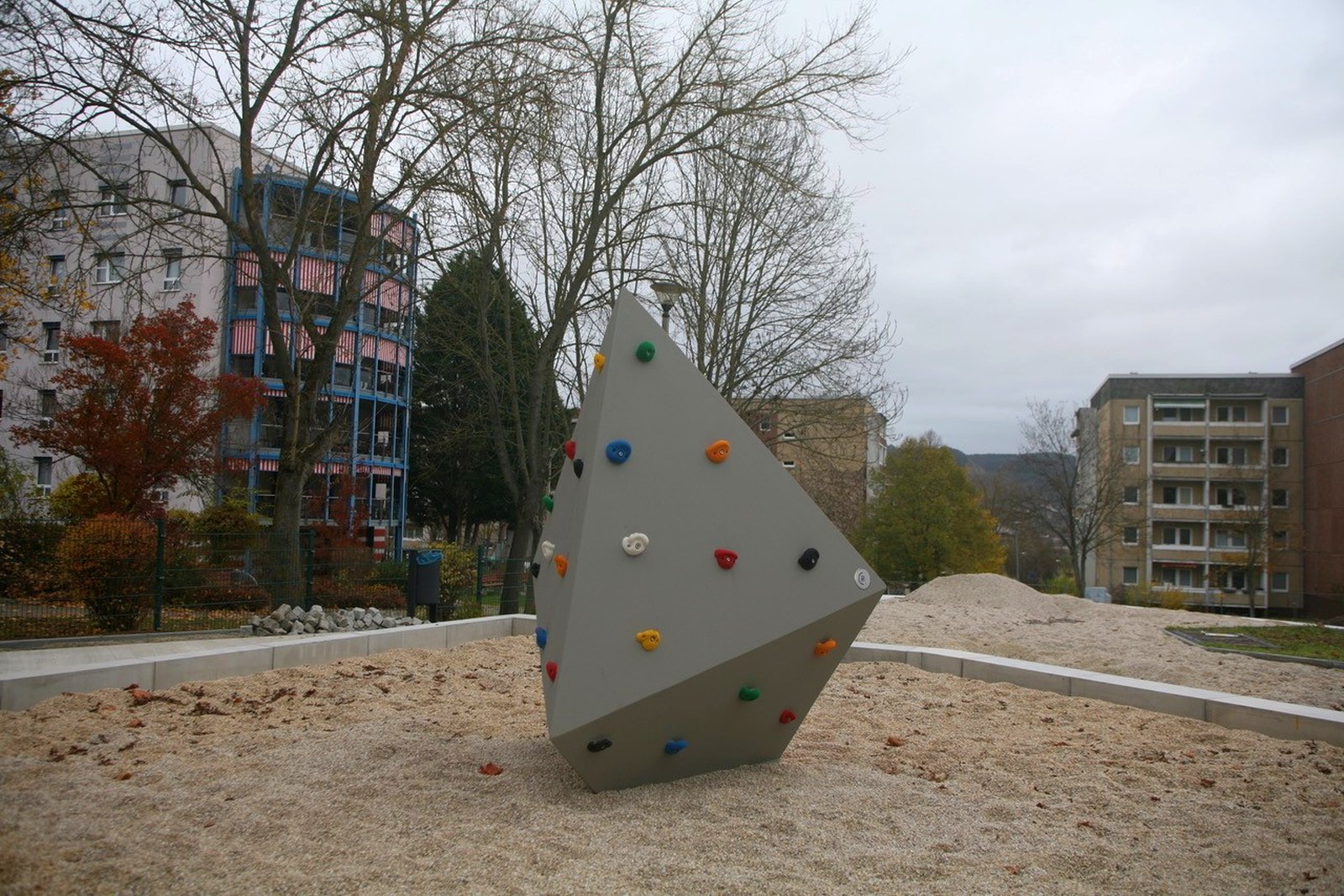 Jena Winzerla. Kubus Zuckerwiese