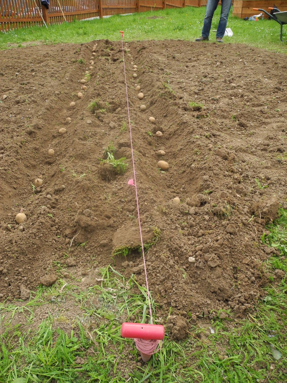 Stadtteilgarteneinsatz 25.04.13