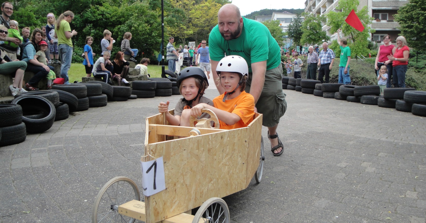 Jena Winzerla. Seifenkistenrennen 15.06.13