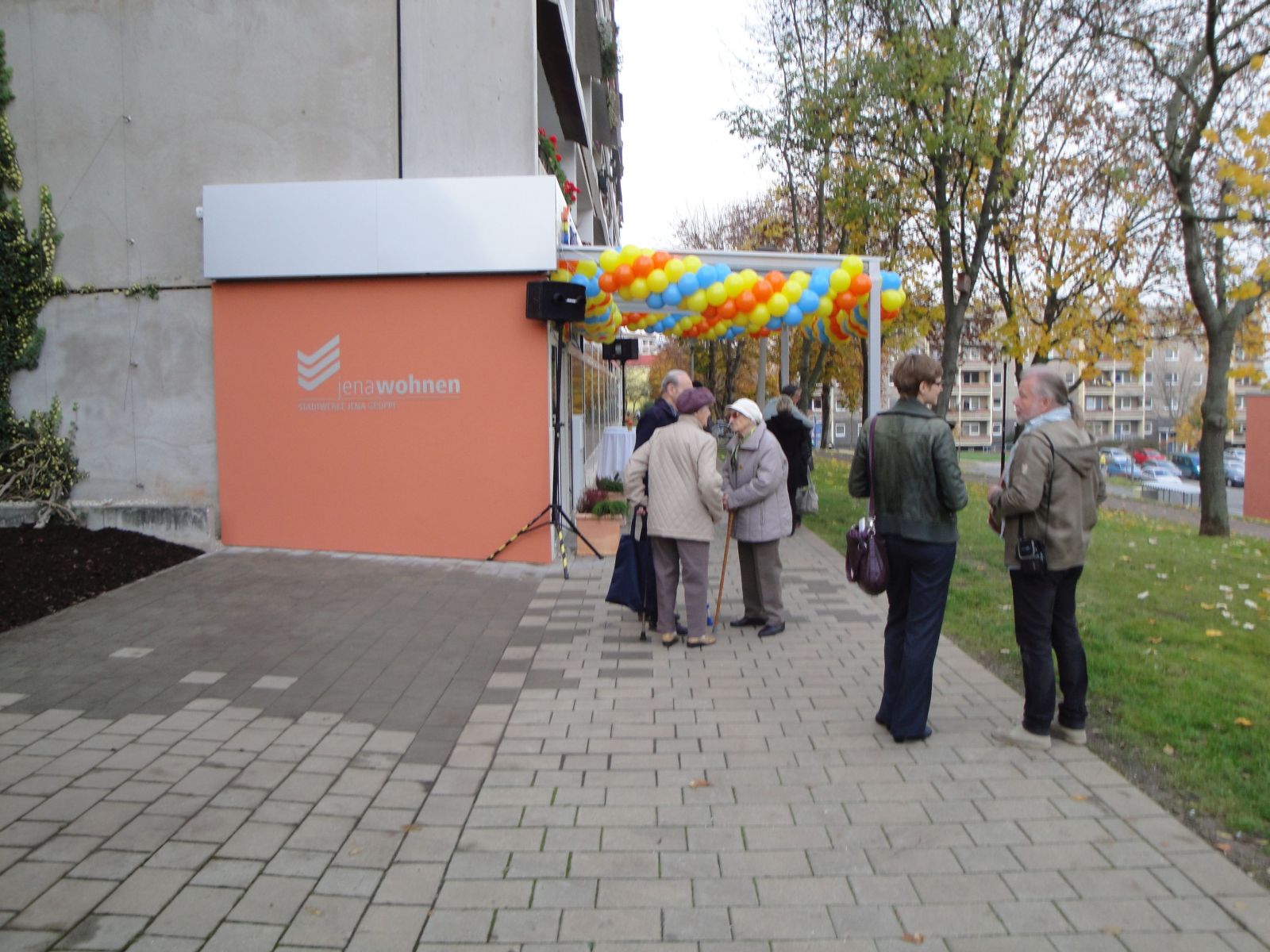 Jena Winzerla. Jenawohnen Servicecenter