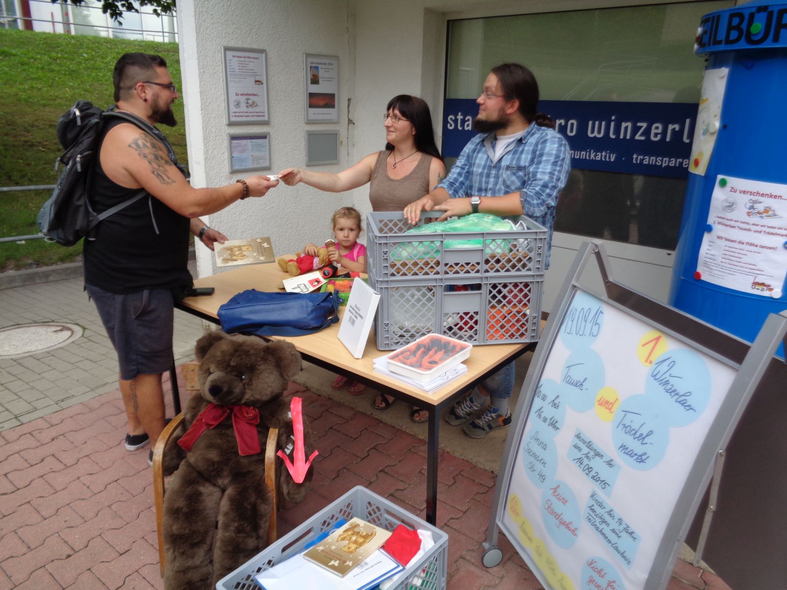 Jena Winzerla. Tausch- und Trödelmarkt