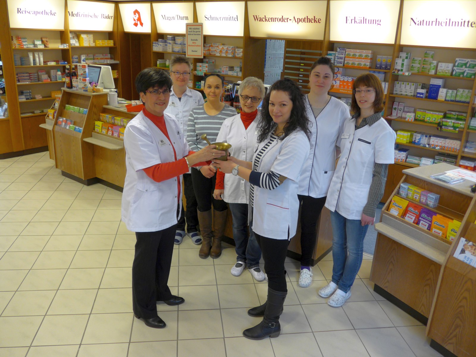 Jena Winzerla. Inhaberwechsel Wackenroder Apotheke