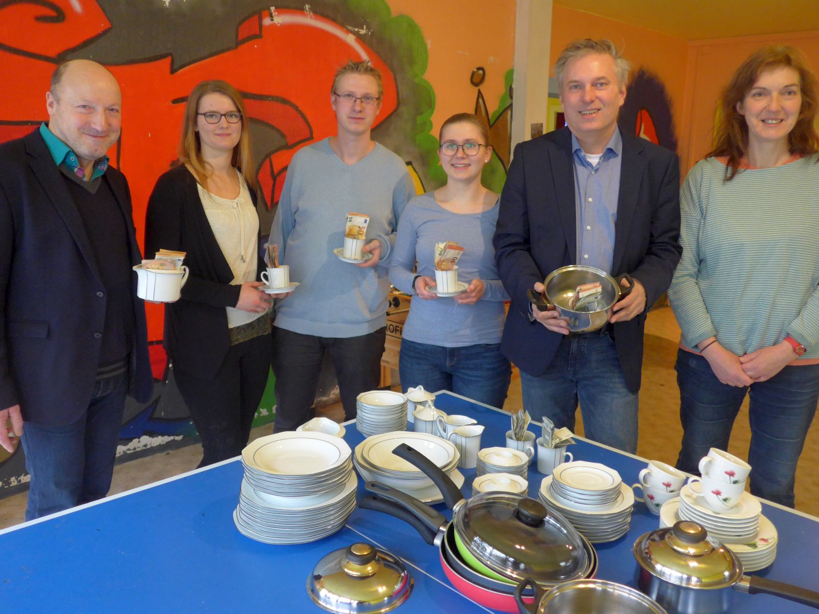 Jena Winzerla. Spendenübergabe Stadtwerke an Tacheles