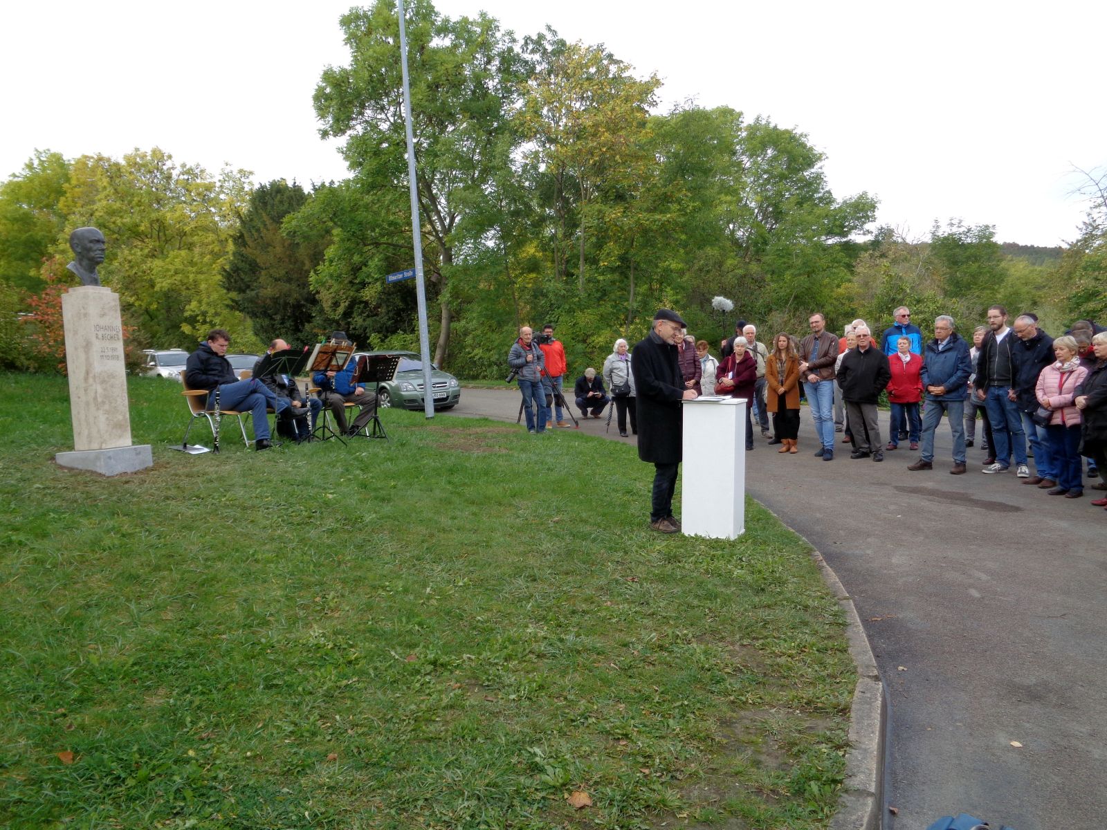 Jena Winzerla. Becherbüste