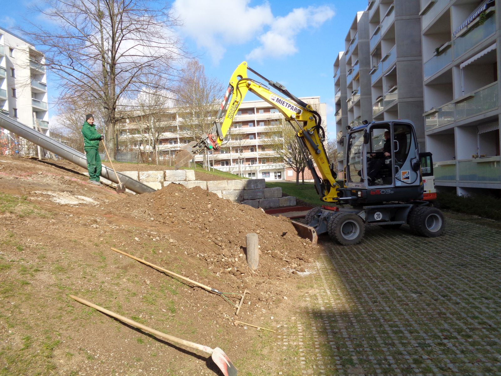 Jena Winzerla. Arbeiten an der Hangrutsche