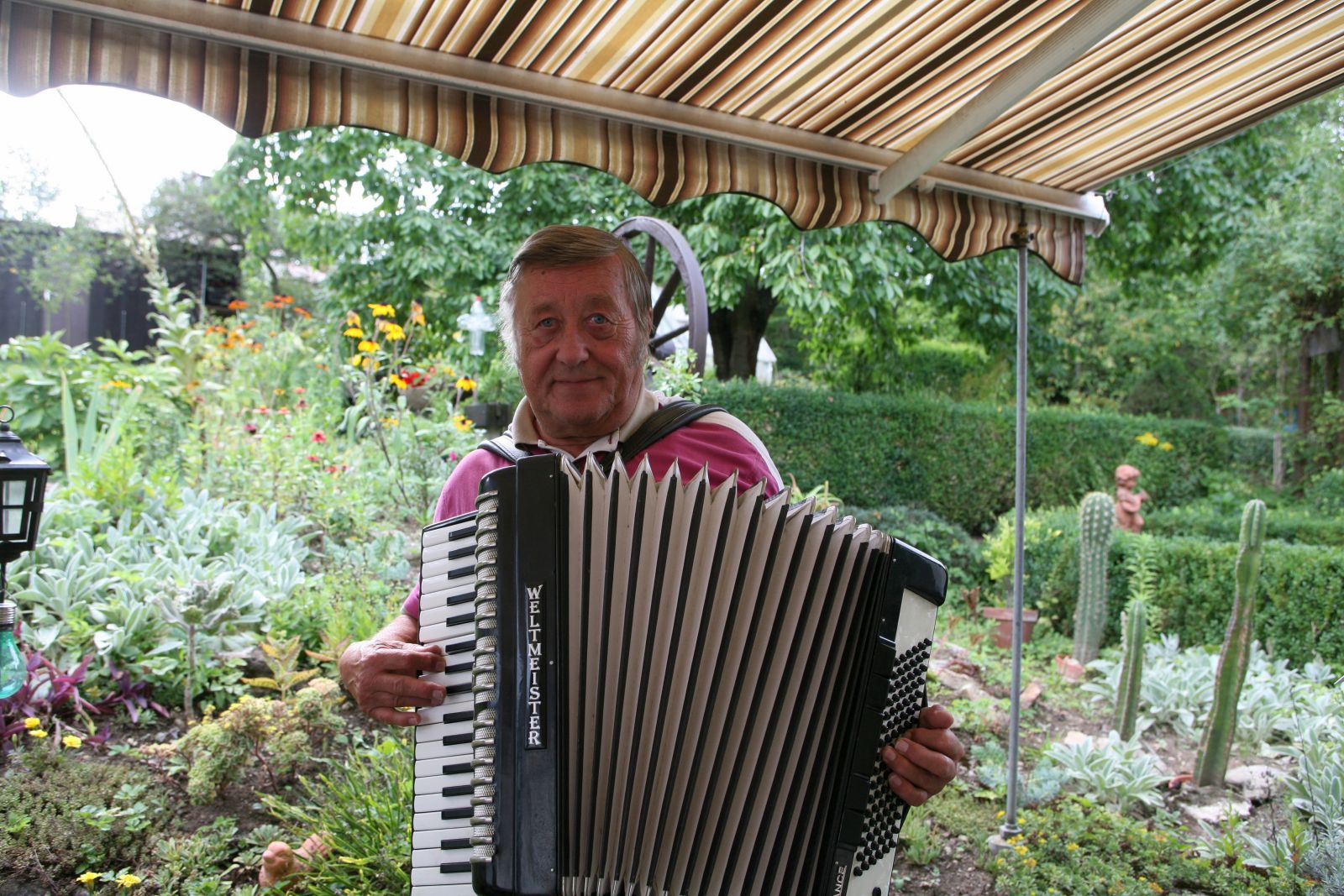 Jena Winzerla. Helmut Stauche